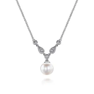 14K White Gold Diamond & Cultured Fresh Water Pearl Necklace