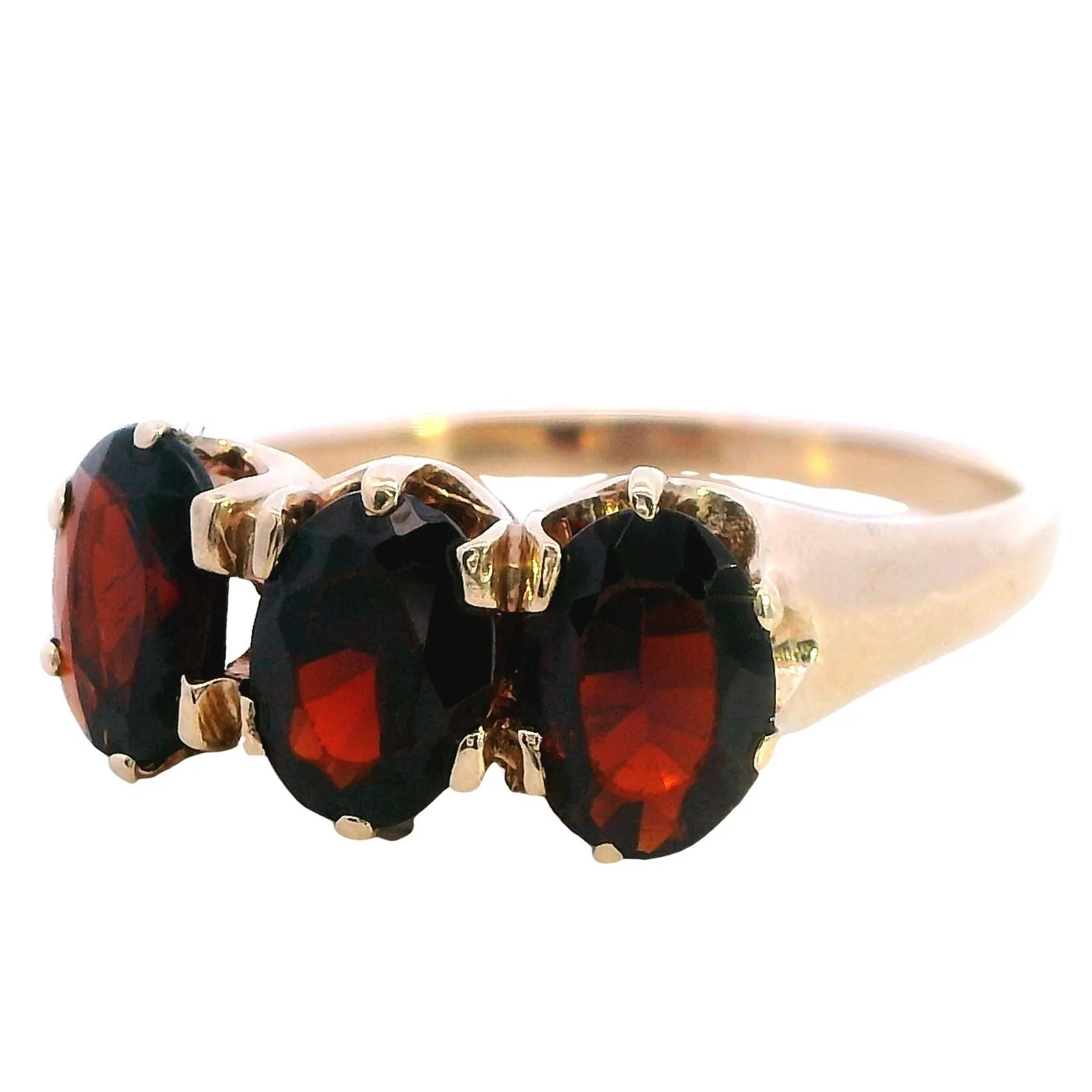 A Treasure of Timeless Elegance 9ct Yellow Gold 3 stone Garnet Ring