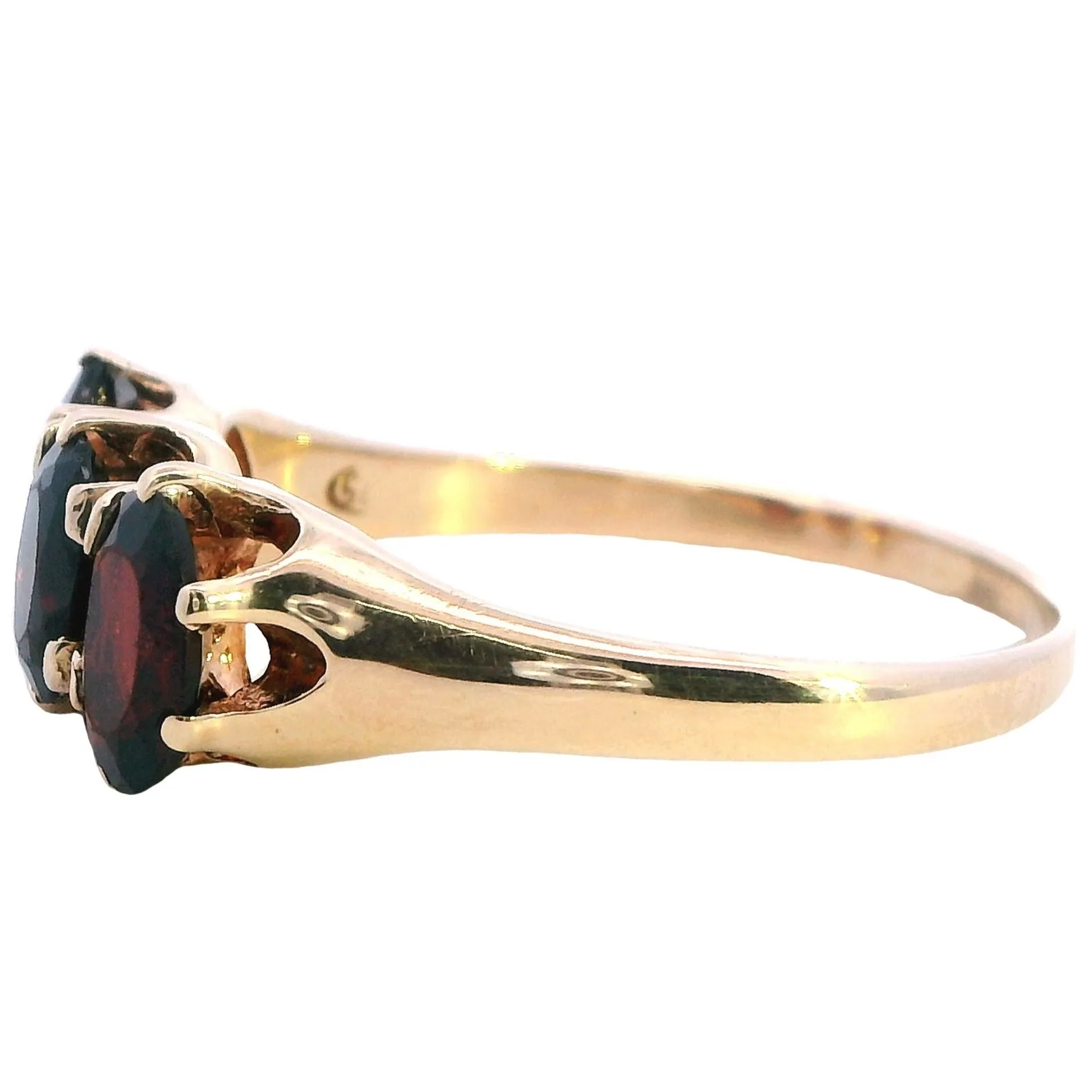 A Treasure of Timeless Elegance 9ct Yellow Gold 3 stone Garnet Ring