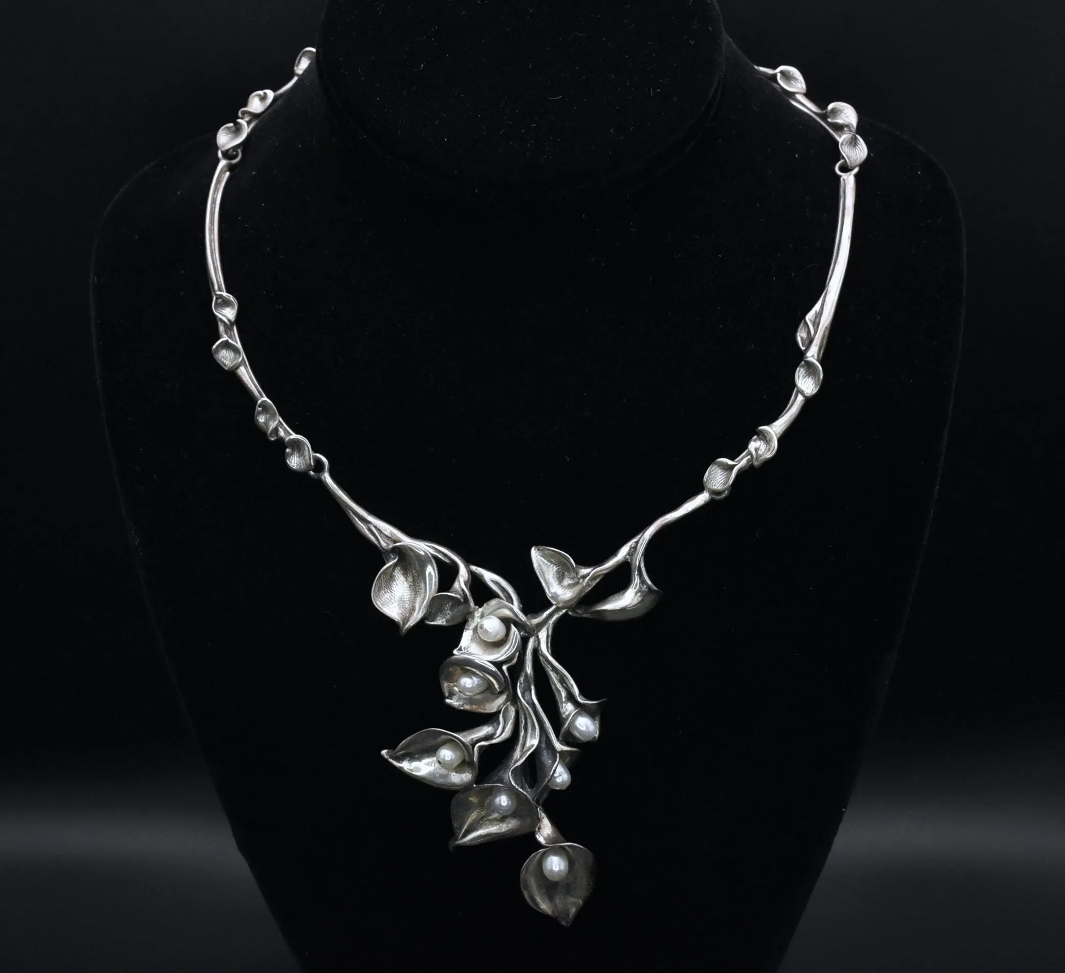 Stunning Vintage Sterling Silver and Pearl Calla Lily Necklace and Earrings Set