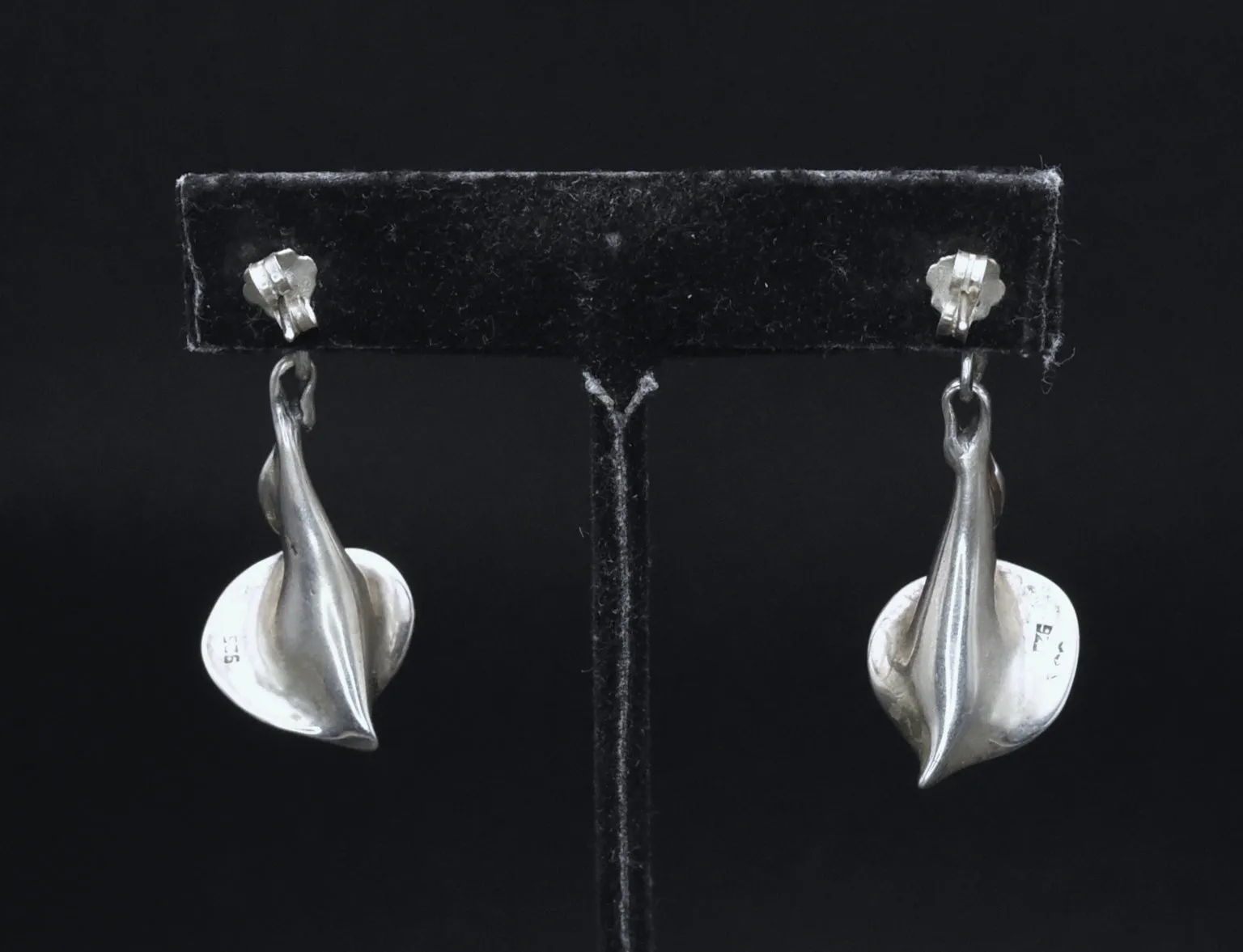 Stunning Vintage Sterling Silver and Pearl Calla Lily Necklace and Earrings Set