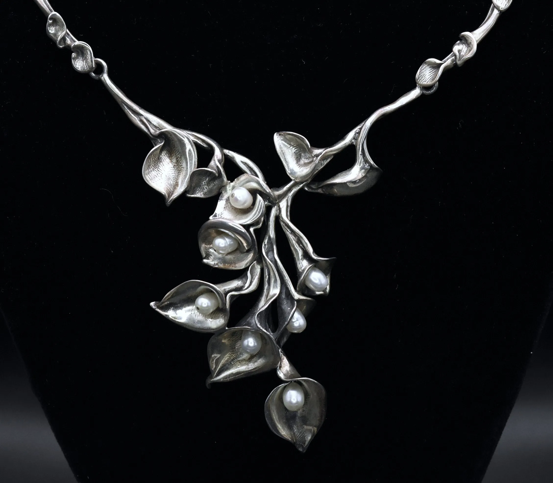 Stunning Vintage Sterling Silver and Pearl Calla Lily Necklace and Earrings Set