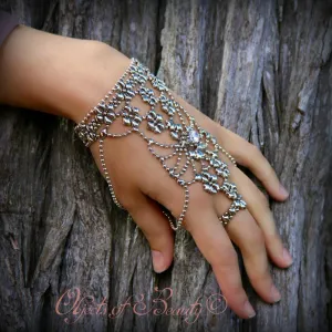 Sultana Hand Flower SG Liquid Silver Bracelet | Sergio Gutierrez